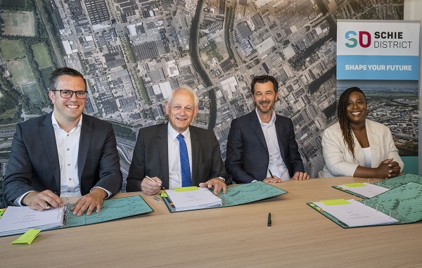 20220714 SDK Vastgoed neemt eerste kavels in erfpacht voor MICS - ondertekening